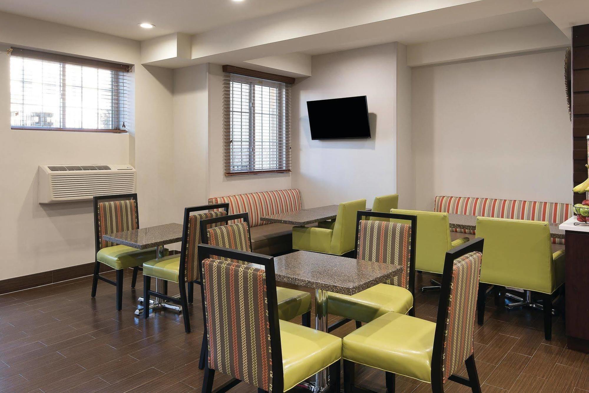 Hotel La Quinta By Wyndham Brooklyn East Nueva York Exterior foto